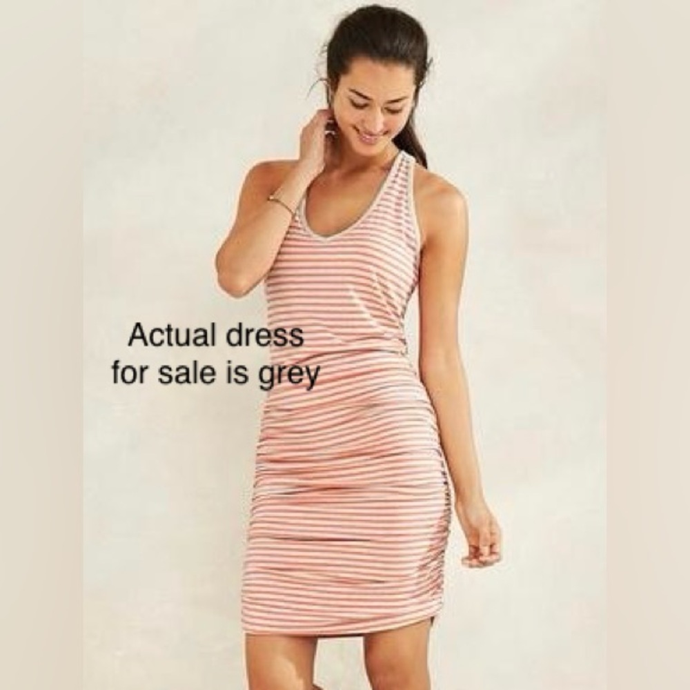 ATHLETA Womens M Heather Grey Sleeveless Ruched Side Dress Built-in Bra Bodycon